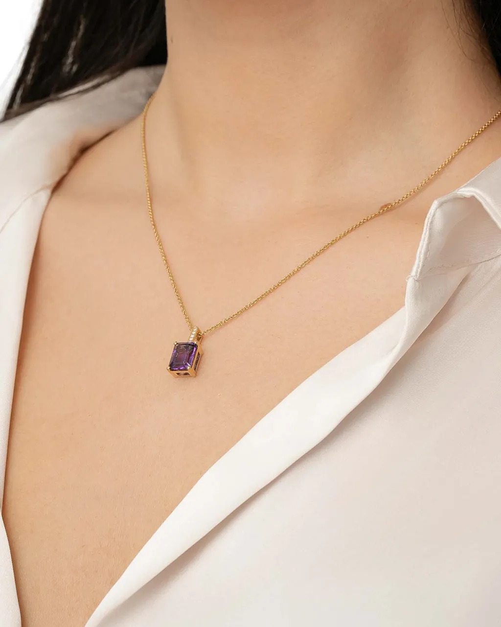Sale Anheng i gult gull med ametyst-sten og diamanter 0,02 ct Halssmykker