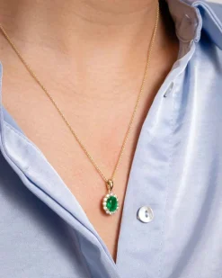 Outlet Anheng i gult gull rosett med smaragd 1,20ct Halssmykker