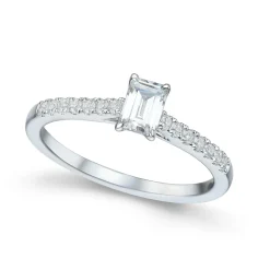 Fashion Bridal Eternity diamantring i hvitt gull emerald cut 0,60 ct Ringer