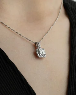New Diamantanheng 0,65 ct Halssmykker