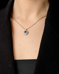 Sale Diamantanheng i hvitt gull med safir 0,41 ct Halssmykker