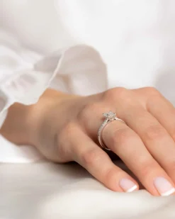 Hot Diamantring emerald cut 1,20 carat Ringer