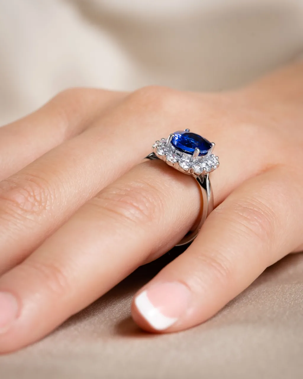 Discount Diamantring i hvitt gull med tanzanitt 1,02 ct Ringer