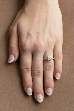 Hot Diamantring med cushion cut 0,98 ct Ringer