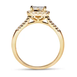 New Diamantring med princess cut og brillianter i gult gull Ringer