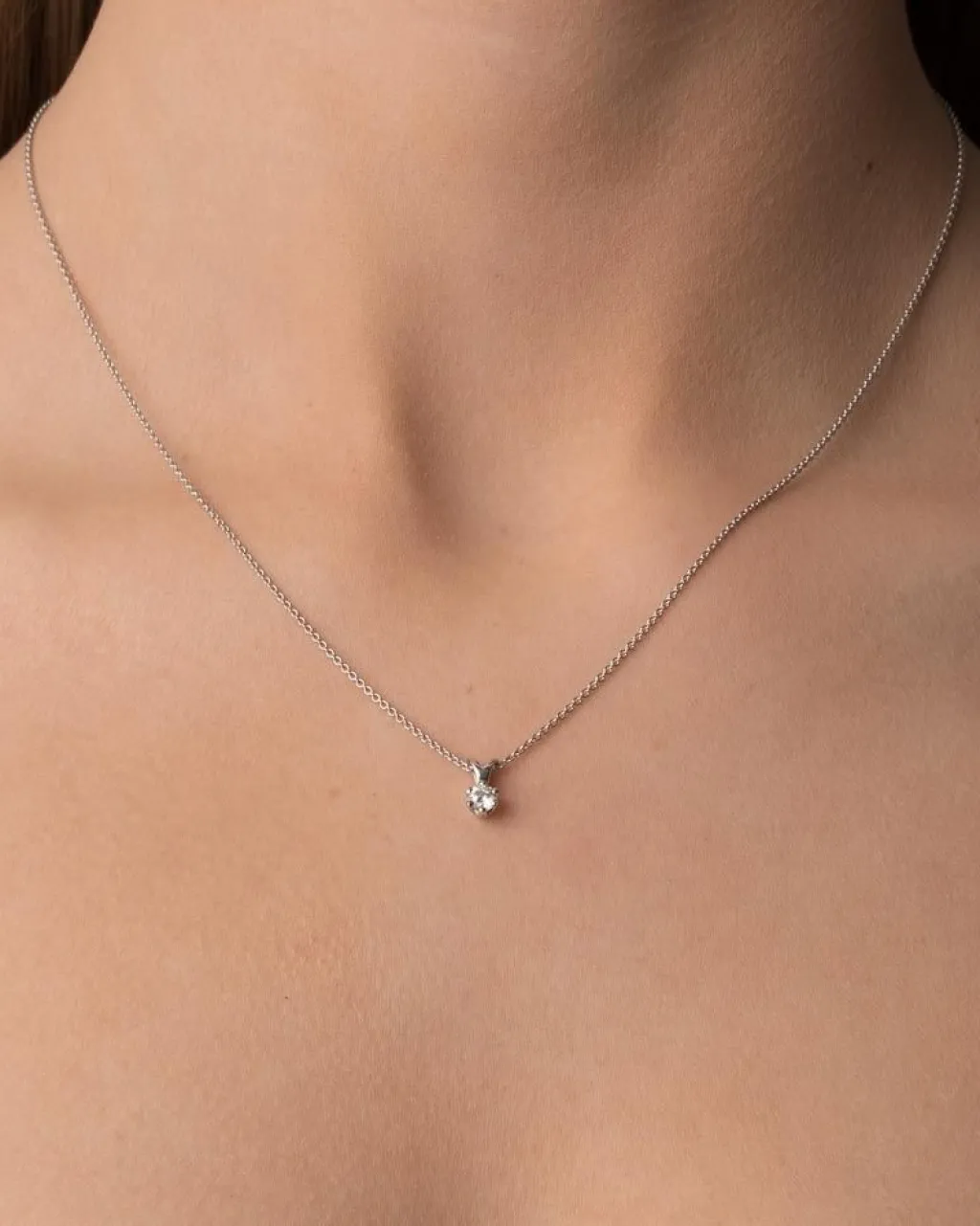 New Elegance diamantanheng 0,20 ct gult gull Halssmykker