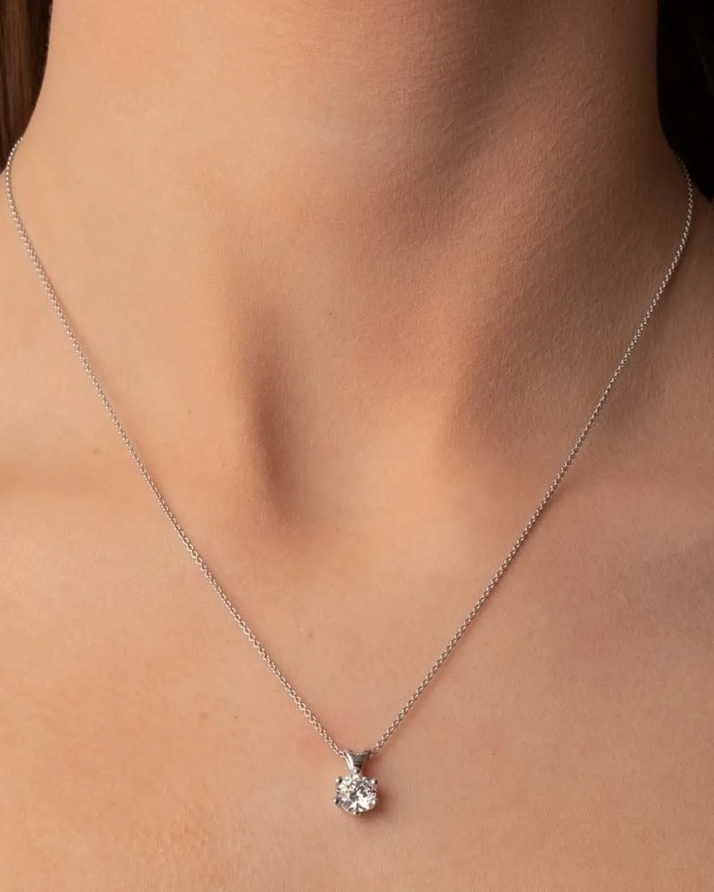 Sale Elegance diamantanheng 1,01 ct Halssmykker