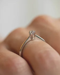 Clearance Elegance diamantring 0,10 ct Ringer