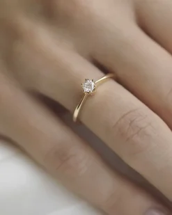 Best Elegance diamantring 0,20 ct gult gull Ringer