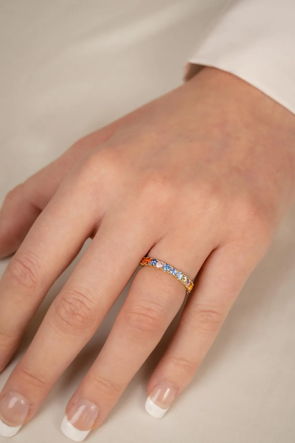 Discount Gullring med multicolor safir 0,85 carat Ringer