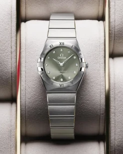 Hot Constellation Quartz 28 mm Til Henne