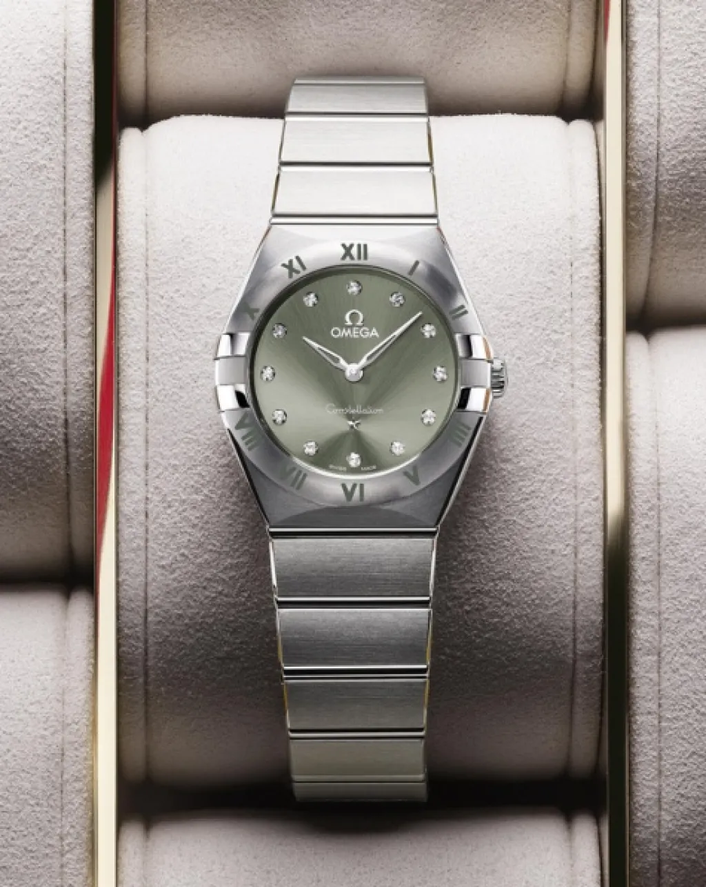 Hot Constellation Quartz 28 mm Til Henne
