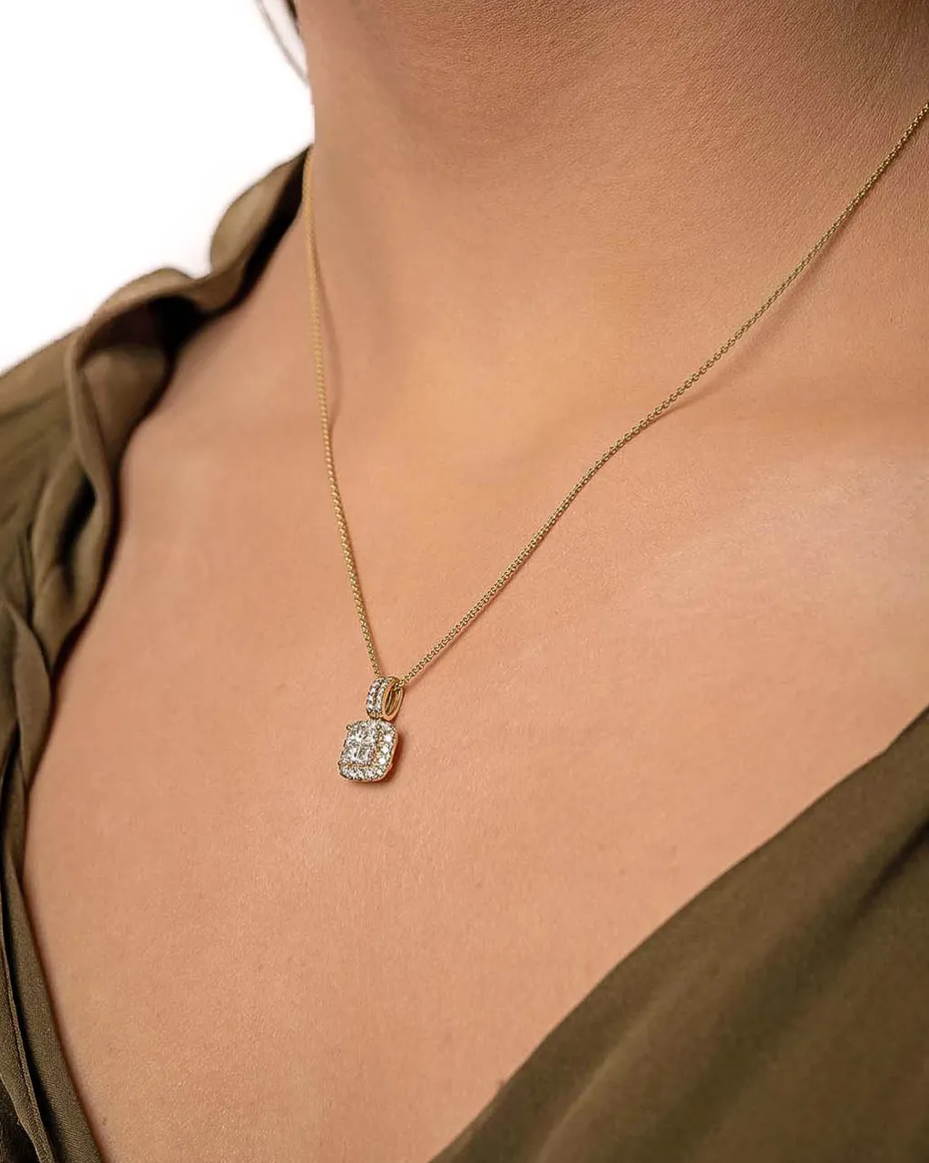 Hot Princess cut anheng 0,65 ct Halssmykker
