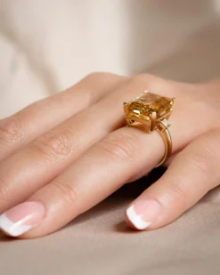 Discount Ring i gult gull med citrin 10,09 ct Ringer