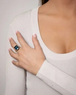 Hot Ring i gult gull med London Blå Topas 13 ct Ringer