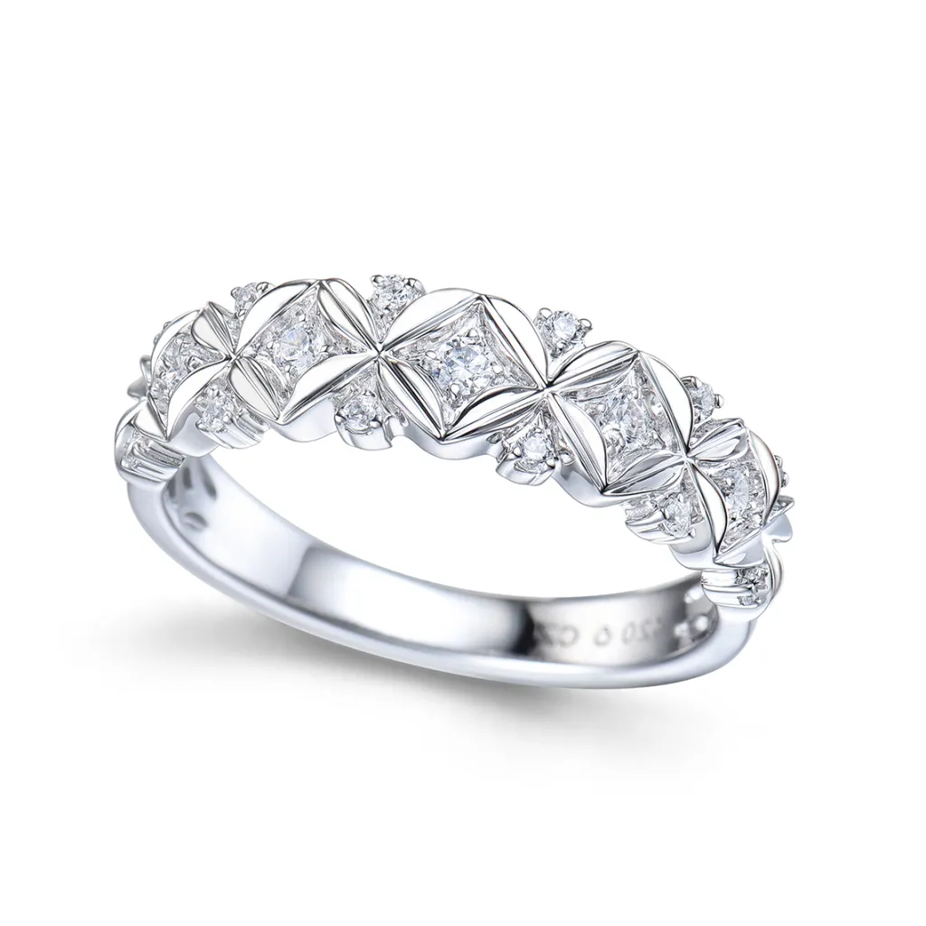 Hot Ring i hvitt gull med diamanter Ringer