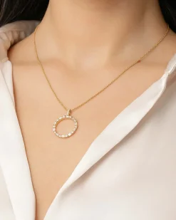 Fashion Sirkelanheng med diamanter i gult gull 0,66 ct Halssmykker